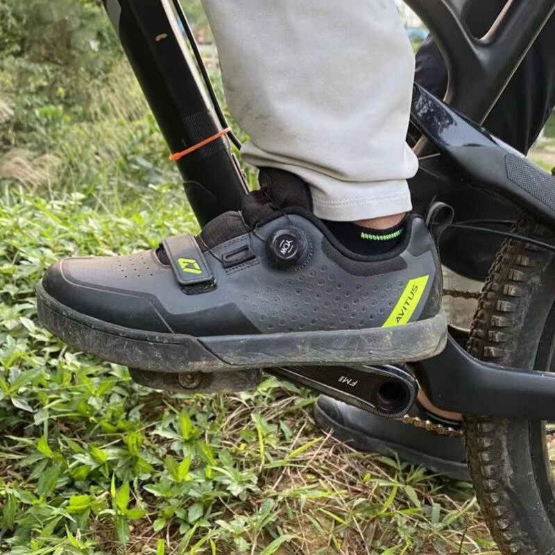 Commuting On Mountain Bike - AVITUS จักรยานเสือภูเขารองเท้า Zapatillas MTB รองเท้าแบนเหยียบฟรี Ride